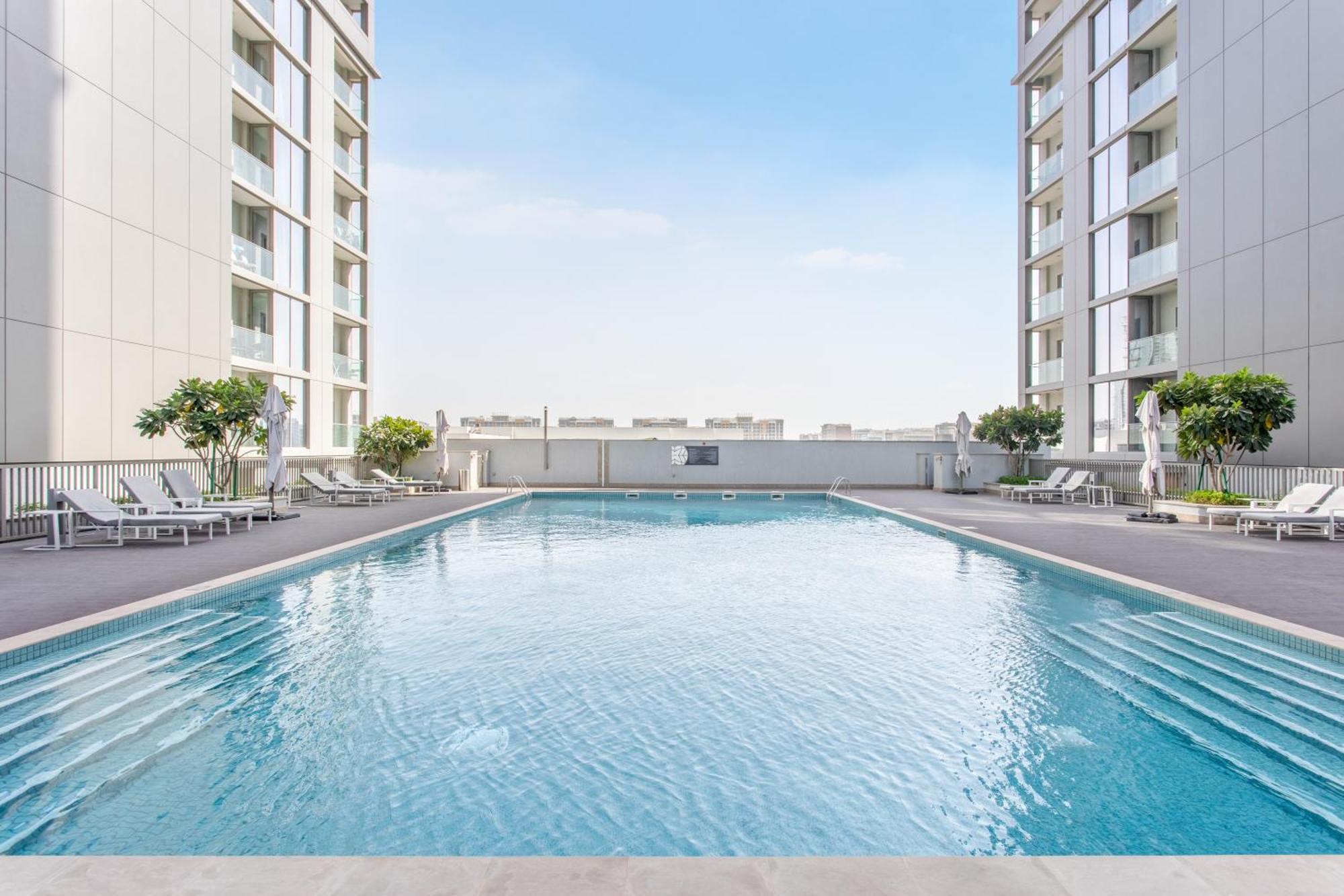 By Latinem Luxury 1br Cv A2803 Near Mall Apartment